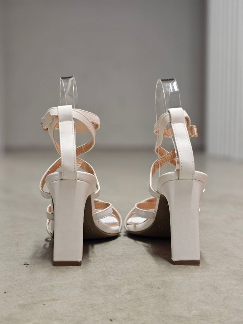 White Strappy Square-Toe Block Heel Sandals With Ankle Straps - Picture 11 of 12